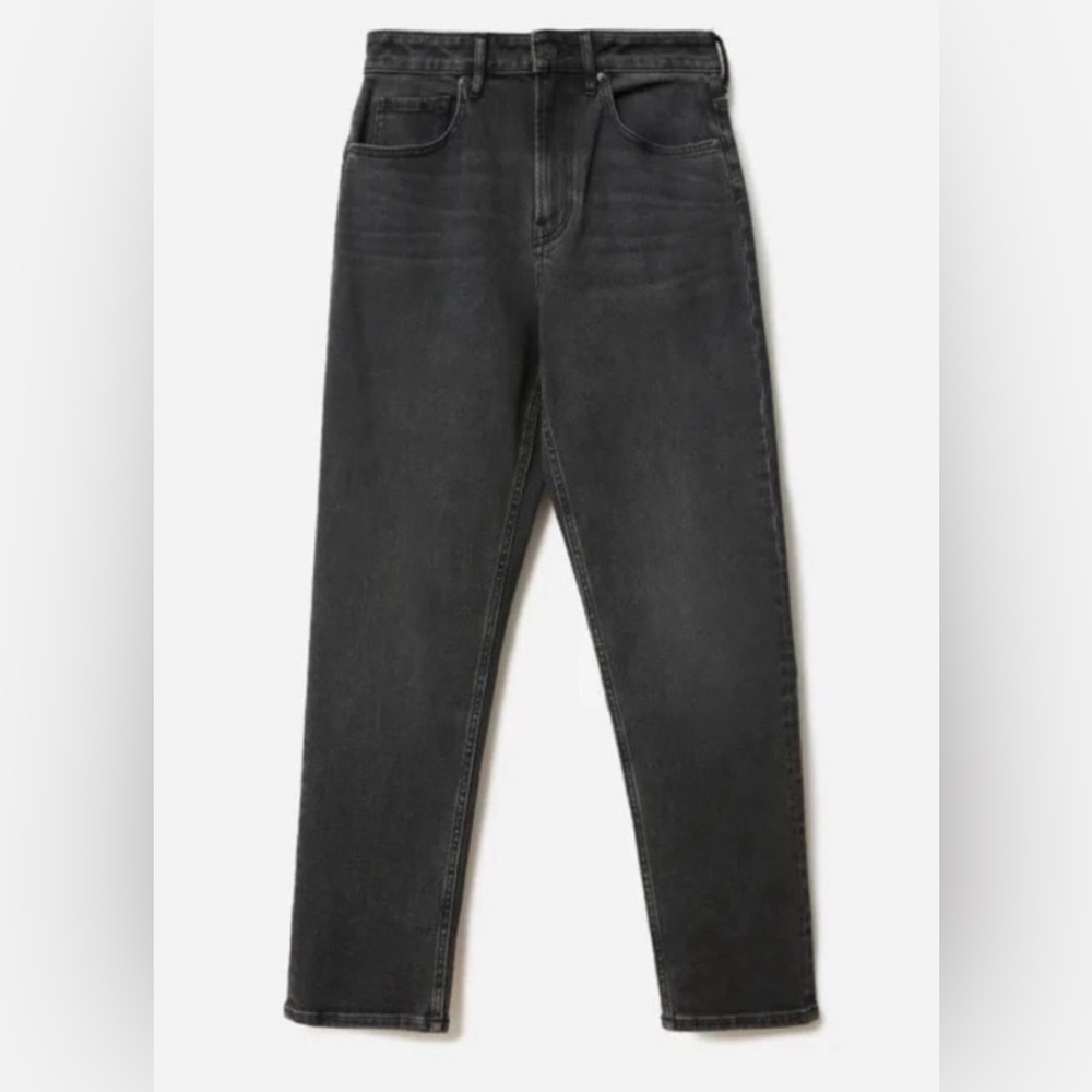Everlane The Curvy Cheeky Straight Jean